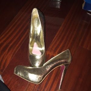 Gold Crinkle Patent Leather